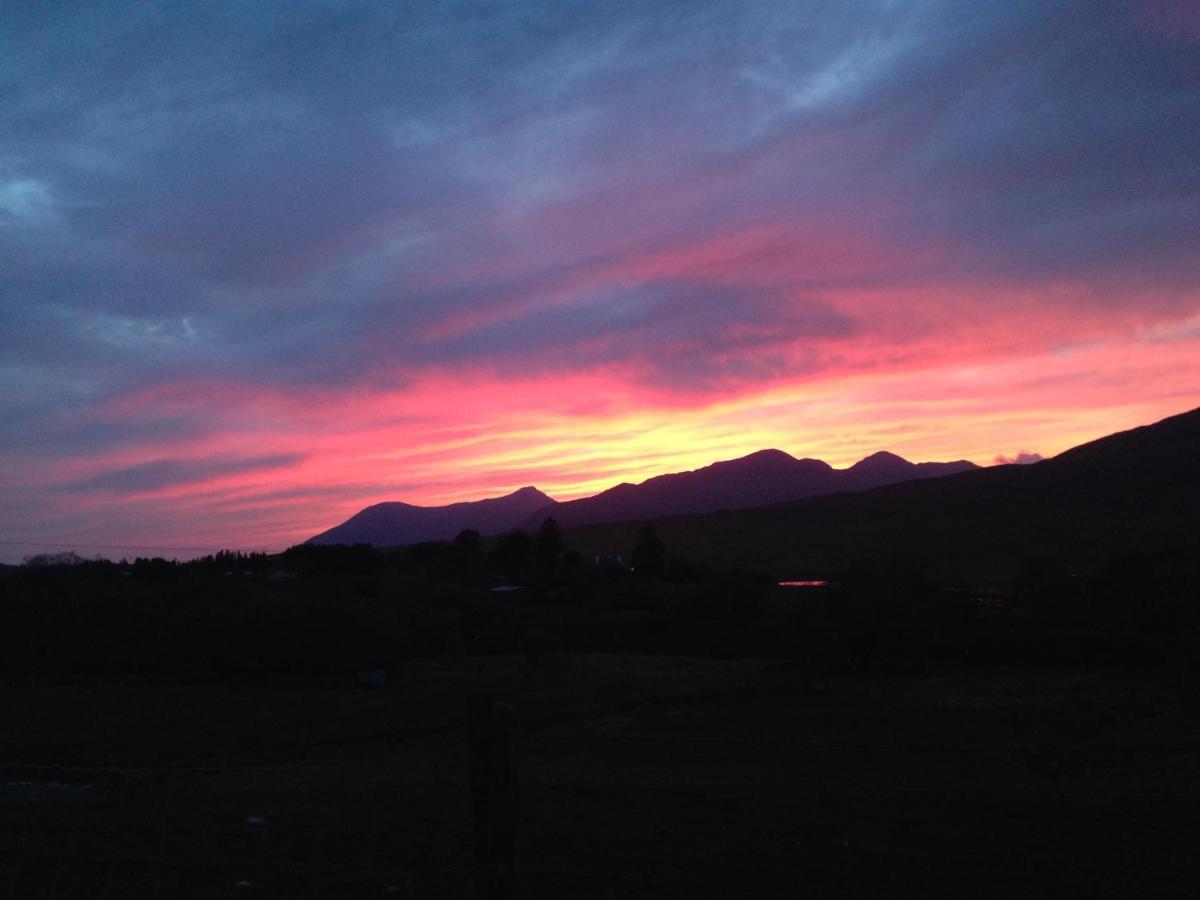 Recess Railway View - Connemara Bed & Breakfast エクステリア 写真